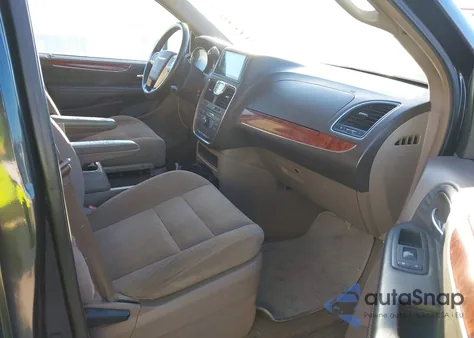 2014 Chrysler Town & Country Touring z USA, uszkodzony, nr VIN 2C4RC1BG1ER314753